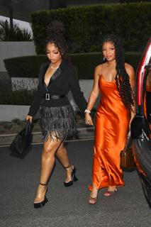 Halle Bailey feet photo thumbnail