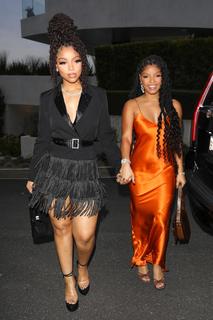 Halle Bailey feet photo thumbnail