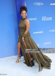 Halle Bailey feet photo 20