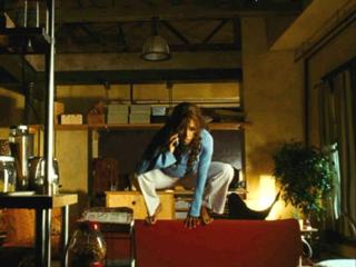Halle Berry feet photo thumbnail