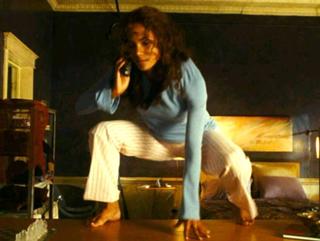 Halle Berry feet photo thumbnail