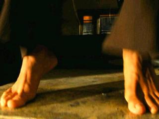 Halle Berry feet photo thumbnail