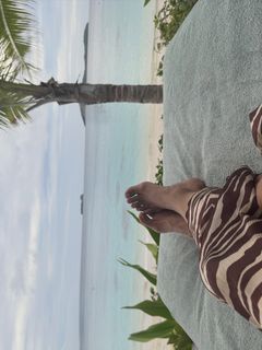 Halle Berry feet photo 8