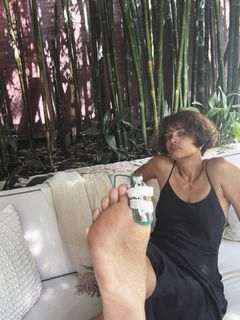 Halle Berry feet photo 12