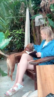 Hallea Jones feet photo 11