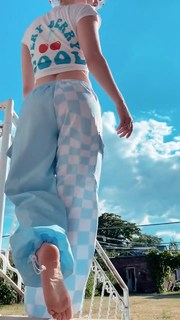 Hallea Jones feet photo 5