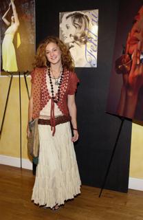 Hallee Hirsh feet photo 18