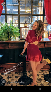 Hallee Hirsh feet photo 8