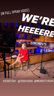 Hallie Jackson feet photo thumbnail