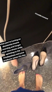 Hallie Jackson feet photo thumbnail