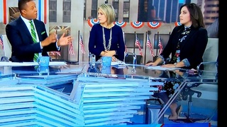 Hallie Jackson feet photo thumbnail