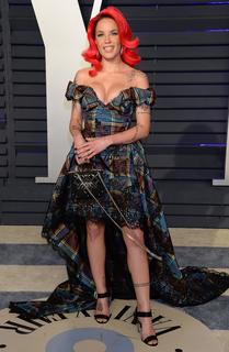 Halsey feet photo thumbnail