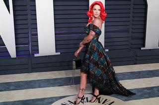 Halsey feet photo thumbnail