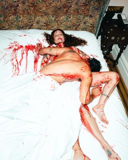 Halsey feet photo thumbnail