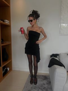 Halsey feet photo 2