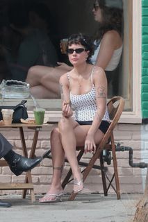 Halsey feet photo 4