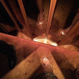 Halston Sage feet photo thumbnail
