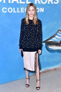 Halston Sage feet photo thumbnail