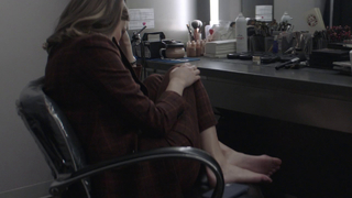 Halston Sage feet photo thumbnail