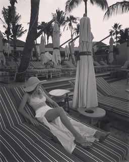 Halston Sage feet photo thumbnail