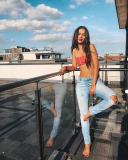 Hammasa Kohistani feet photo thumbnail