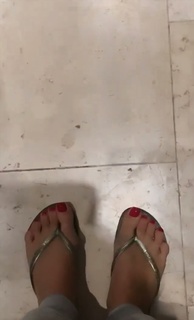Hammasa Kohistani feet photo thumbnail