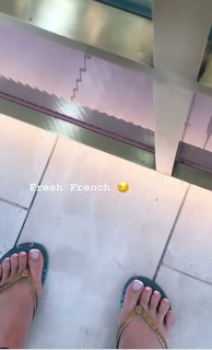 Hammasa Kohistani feet photo thumbnail