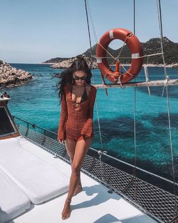 Hammasa Kohistani feet photo thumbnail