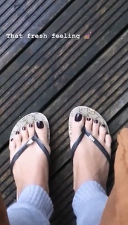 Hammasa Kohistani feet photo thumbnail