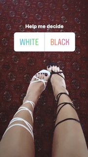 Hammasa Kohistani feet photo thumbnail