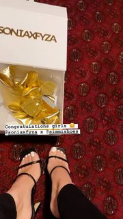 Hammasa Kohistani feet photo thumbnail