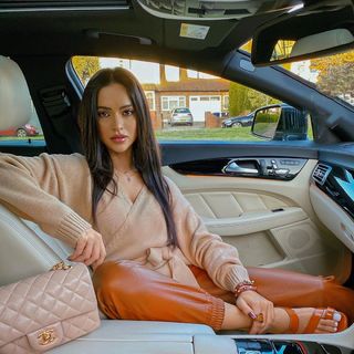 Hammasa Kohistani feet photo thumbnail