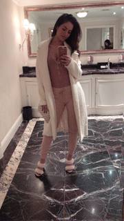 Hammasa Kohistani feet photo thumbnail