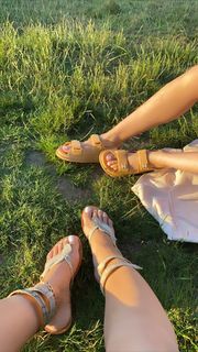 Hammasa Kohistani feet photo thumbnail