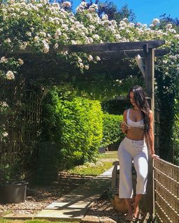 Hammasa Kohistani feet photo thumbnail