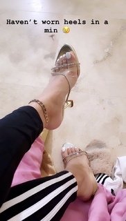 Hammasa Kohistani feet photo thumbnail