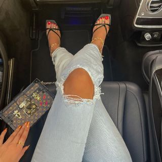 Hammasa Kohistani feet photo thumbnail
