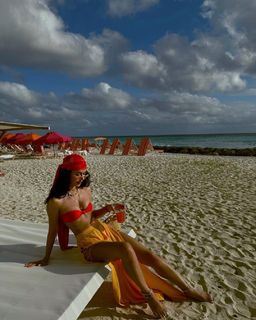 Hammasa Kohistani feet photo thumbnail