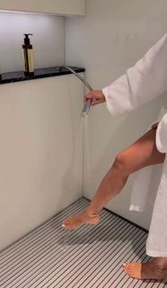 Hammasa Kohistani feet photo thumbnail