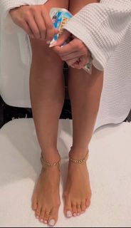 Hammasa Kohistani feet photo thumbnail