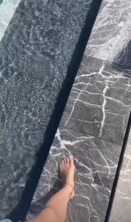 Hammasa Kohistani feet photo thumbnail