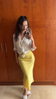 Hammasa Kohistani feet photo thumbnail