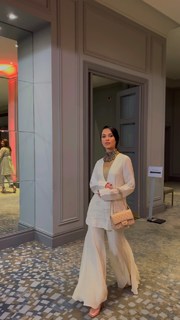 Hammasa Kohistani feet photo thumbnail