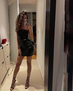 Hammasa Kohistani feet photo thumbnail