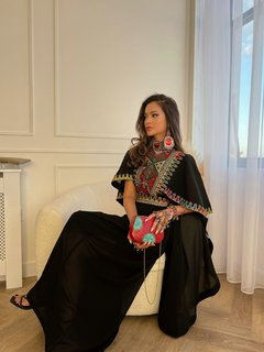 Hammasa Kohistani feet photo thumbnail