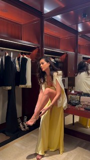 Hammasa Kohistani feet photo thumbnail