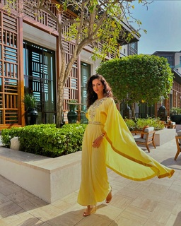 Hammasa Kohistani feet photo thumbnail