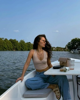 Hammasa Kohistani feet photo thumbnail