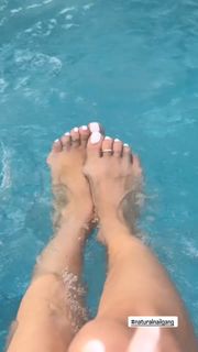 Hammasa Kohistani feet photo thumbnail