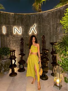 Hammasa Kohistani feet photo thumbnail